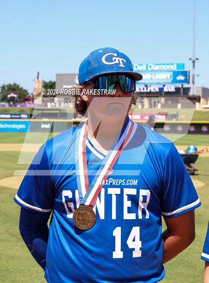 Thumbnail 2 in Gunter vs. Franklin (UIL 3A Baseball Semifinal Medal Ceremony) photogallery.