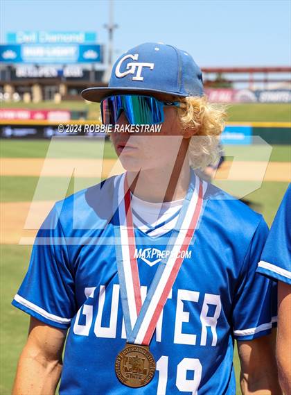 Thumbnail 3 in Gunter vs. Franklin (UIL 3A Baseball Semifinal Medal Ceremony) photogallery.