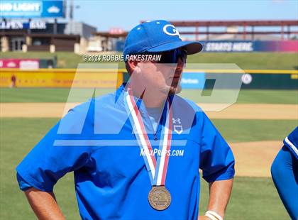 Thumbnail 1 in Gunter vs. Franklin (UIL 3A Baseball Semifinal Medal Ceremony) photogallery.