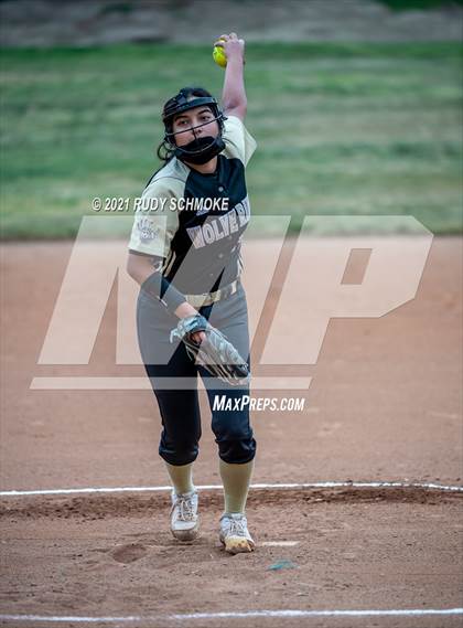 Thumbnail 2 in Westview vs. Carlsbad photogallery.