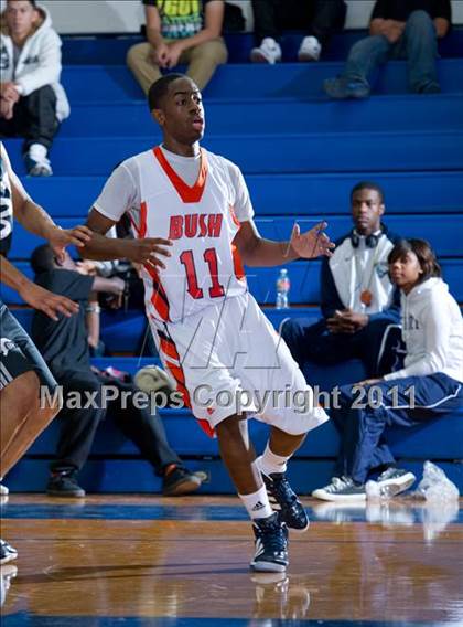 Thumbnail 3 in Clark vs. Fort Bend Bush (McDonald's Texas Invitational) photogallery.
