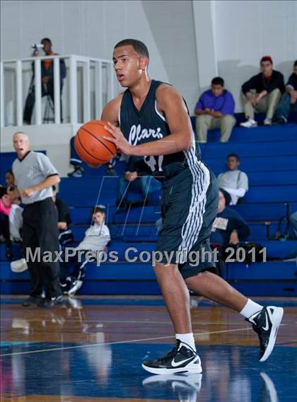 Thumbnail 1 in Clark vs. Fort Bend Bush (McDonald's Texas Invitational) photogallery.
