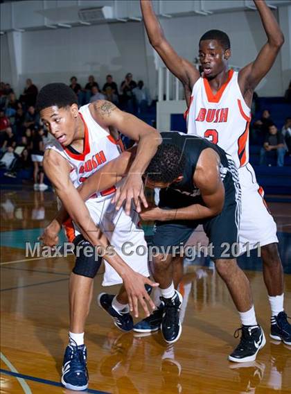 Thumbnail 2 in Clark vs. Fort Bend Bush (McDonald's Texas Invitational) photogallery.