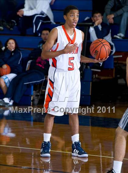 Thumbnail 1 in Clark vs. Fort Bend Bush (McDonald's Texas Invitational) photogallery.
