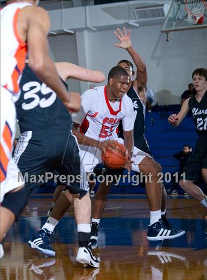 Thumbnail 2 in Clark vs. Fort Bend Bush (McDonald's Texas Invitational) photogallery.