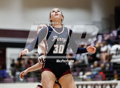 Thumbnail 2 in Perry @ Hamilton photogallery.