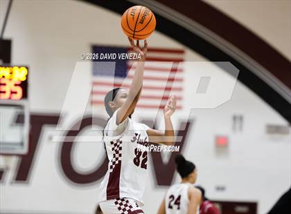 Thumbnail 1 in Perry @ Hamilton photogallery.