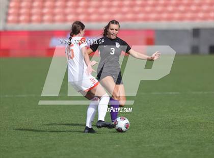 Thumbnail 1 in Skyridge vs. Riverton (UHSAA 6A Final) photogallery.