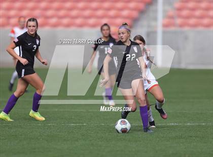 Thumbnail 2 in Skyridge vs. Riverton (UHSAA 6A Final) photogallery.