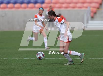 Thumbnail 2 in Skyridge vs. Riverton (UHSAA 6A Final) photogallery.