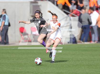 Thumbnail 2 in Skyridge vs. Riverton (UHSAA 6A Final) photogallery.