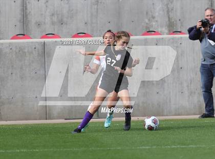 Thumbnail 1 in Skyridge vs. Riverton (UHSAA 6A Final) photogallery.