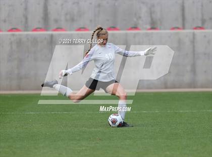 Thumbnail 1 in Skyridge vs. Riverton (UHSAA 6A Final) photogallery.