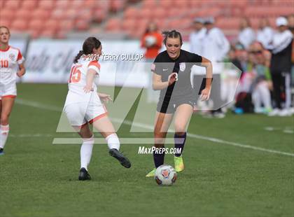 Thumbnail 3 in Skyridge vs. Riverton (UHSAA 6A Final) photogallery.