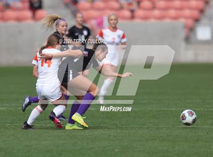 Thumbnail 3 in Skyridge vs. Riverton (UHSAA 6A Final) photogallery.