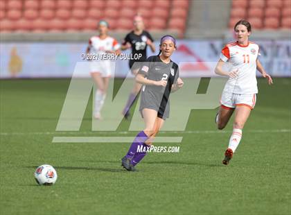 Thumbnail 1 in Skyridge vs. Riverton (UHSAA 6A Final) photogallery.