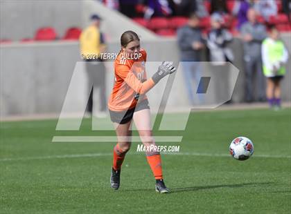 Thumbnail 3 in Skyridge vs. Riverton (UHSAA 6A Final) photogallery.