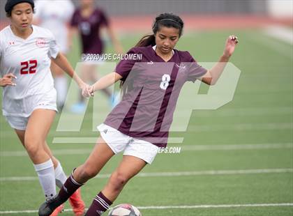 Thumbnail 2 in Lee [Robert E.] vs Highlands (SAISD Tournament) photogallery.