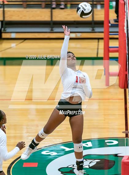 Thumbnail 3 in Hamilton Southeastern @ Lawrence North photogallery.