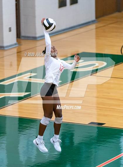 Thumbnail 3 in Hamilton Southeastern @ Lawrence North photogallery.