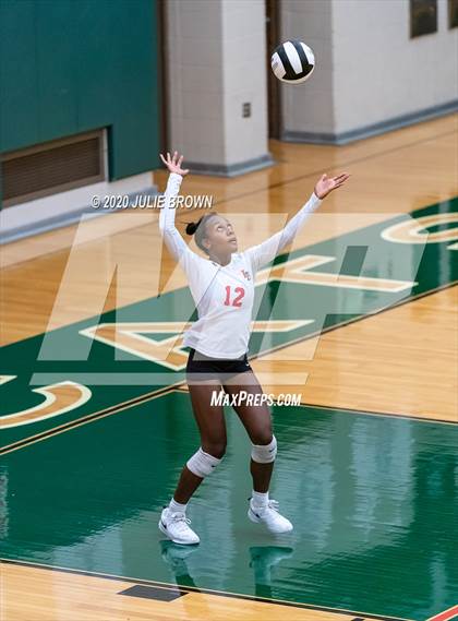 Thumbnail 1 in Hamilton Southeastern @ Lawrence North photogallery.