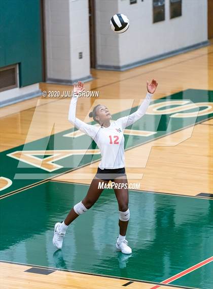 Thumbnail 2 in Hamilton Southeastern @ Lawrence North photogallery.