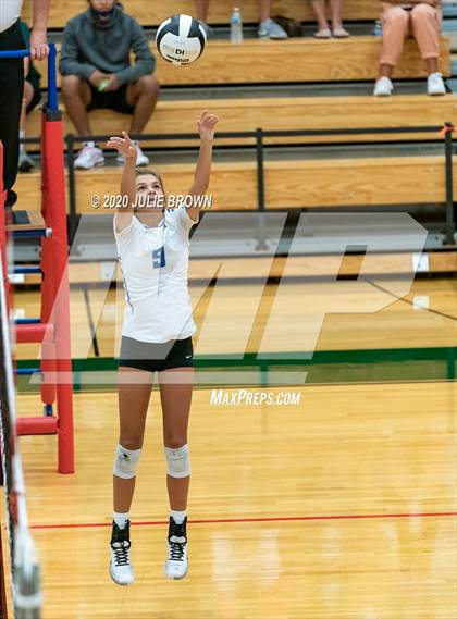 Thumbnail 3 in Hamilton Southeastern @ Lawrence North photogallery.