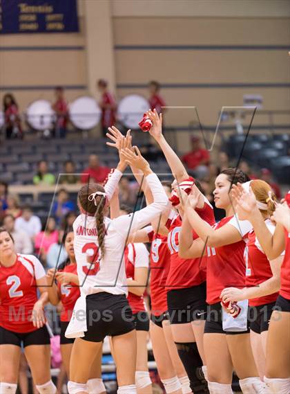 Thumbnail 3 in Incarnate Word @ Antonian Prep photogallery.