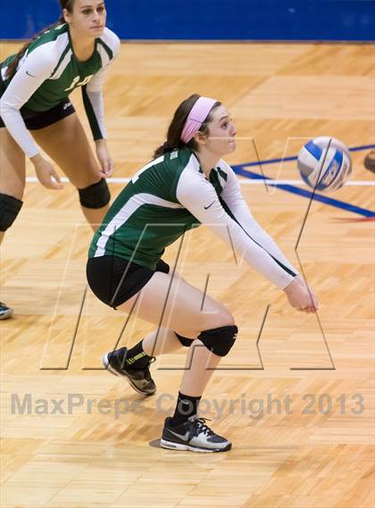 Thumbnail 1 in Incarnate Word @ Antonian Prep photogallery.