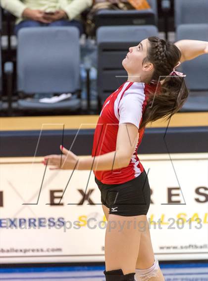 Thumbnail 2 in Incarnate Word @ Antonian Prep photogallery.