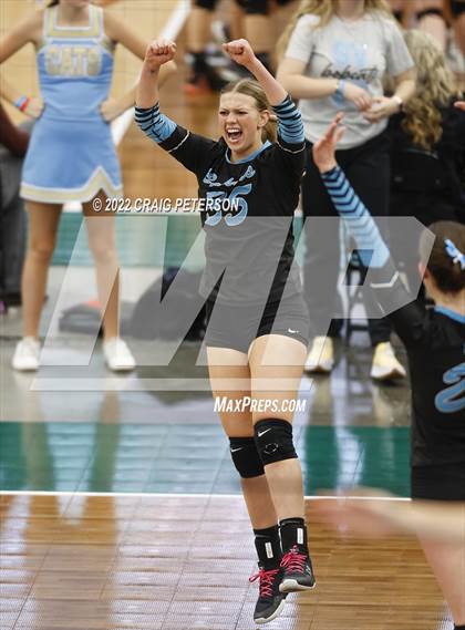 Thumbnail 2 in Desert Hills vs. Sky View (UHSAA 4A Semifinal) photogallery.
