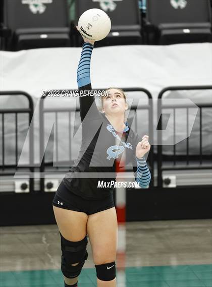 Thumbnail 1 in Desert Hills vs. Sky View (UHSAA 4A Semifinal) photogallery.
