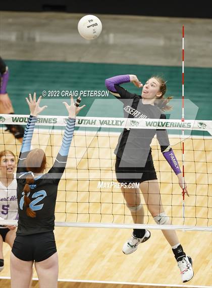 Thumbnail 1 in Desert Hills vs. Sky View (UHSAA 4A Semifinal) photogallery.