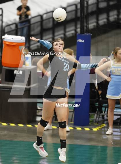 Thumbnail 1 in Desert Hills vs. Sky View (UHSAA 4A Semifinal) photogallery.