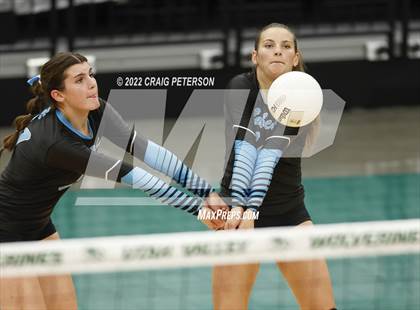 Thumbnail 2 in Desert Hills vs. Sky View (UHSAA 4A Semifinal) photogallery.