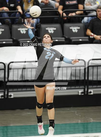 Thumbnail 1 in Desert Hills vs. Sky View (UHSAA 4A Semifinal) photogallery.