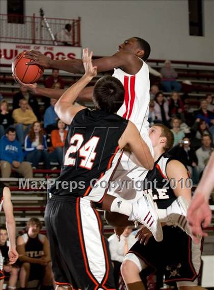 Thumbnail 3 in Ryle @ Holmes photogallery.