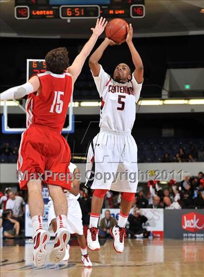 Thumbnail 2 in Mater Dei vs. Centennial (CIF SS Playoffs) photogallery.