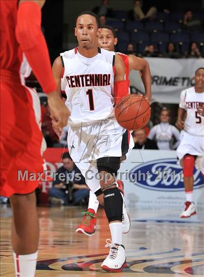 Thumbnail 3 in Mater Dei vs. Centennial (CIF SS Playoffs) photogallery.