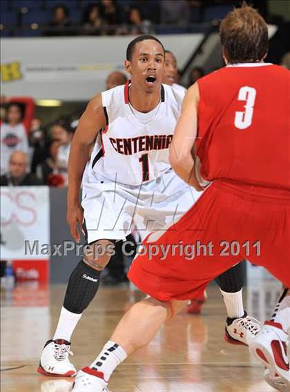 Thumbnail 3 in Mater Dei vs. Centennial (CIF SS Playoffs) photogallery.