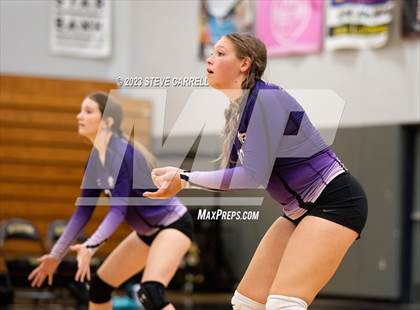 Thumbnail 3 in Enterprise vs Shasta photogallery.