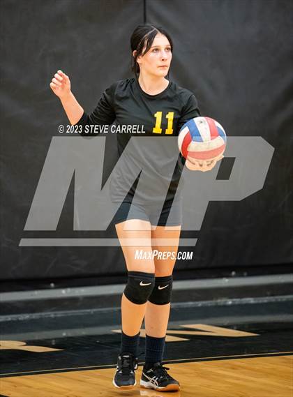 Thumbnail 2 in Enterprise vs Shasta photogallery.