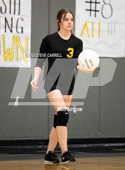 Thumbnail 2 in Enterprise vs Shasta photogallery.