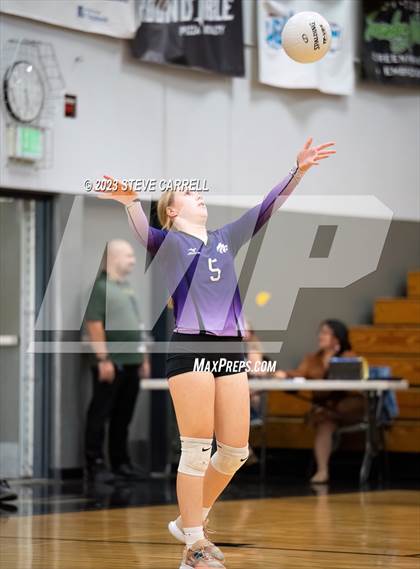 Thumbnail 1 in Enterprise vs Shasta photogallery.