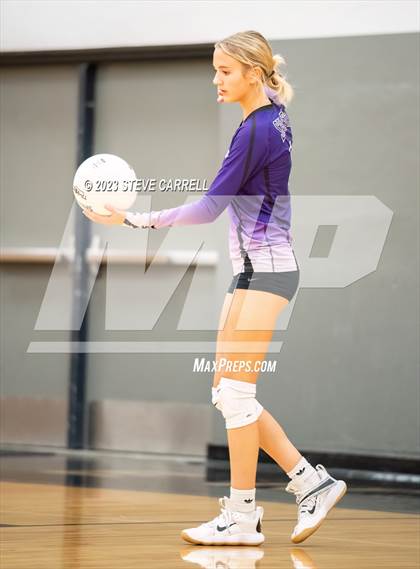 Thumbnail 1 in Enterprise vs Shasta photogallery.