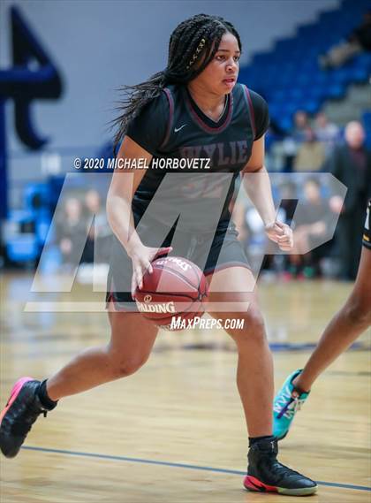 Thumbnail 2 in Wylie vs. Plano East (UIL 6A Bi-District Playoff) photogallery.