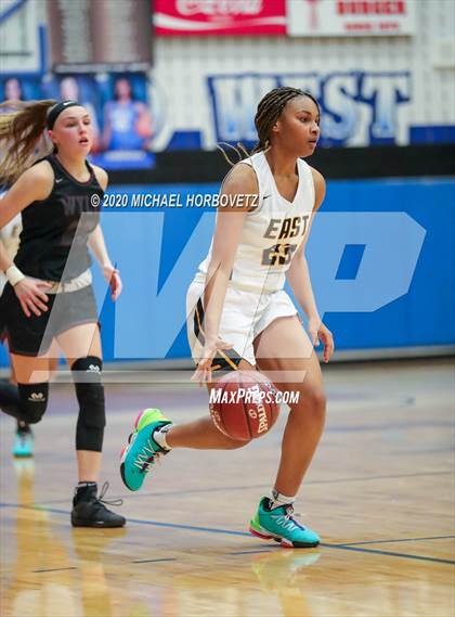 Thumbnail 1 in Wylie vs. Plano East (UIL 6A Bi-District Playoff) photogallery.