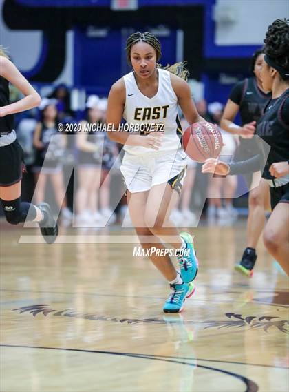 Thumbnail 2 in Wylie vs. Plano East (UIL 6A Bi-District Playoff) photogallery.
