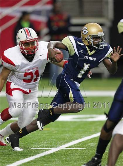 Thumbnail 1 in Sandy Creek @ Drew (Great American Football Classic) photogallery.