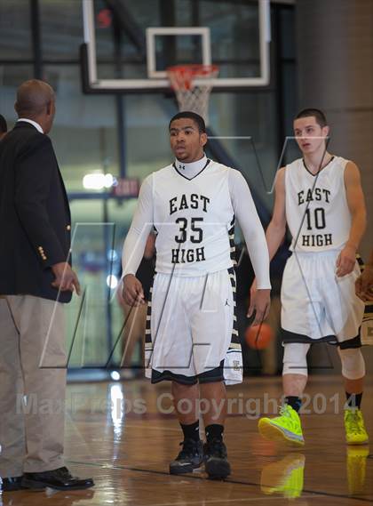 Thumbnail 2 in East vs. Sweet Home photogallery.